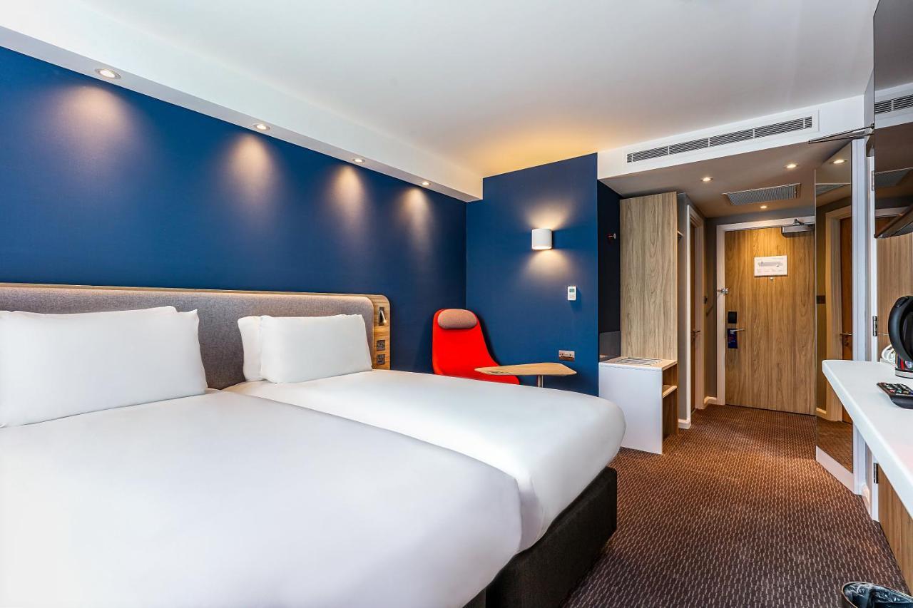 Holiday Inn Express - Bicester By Ihg Luaran gambar