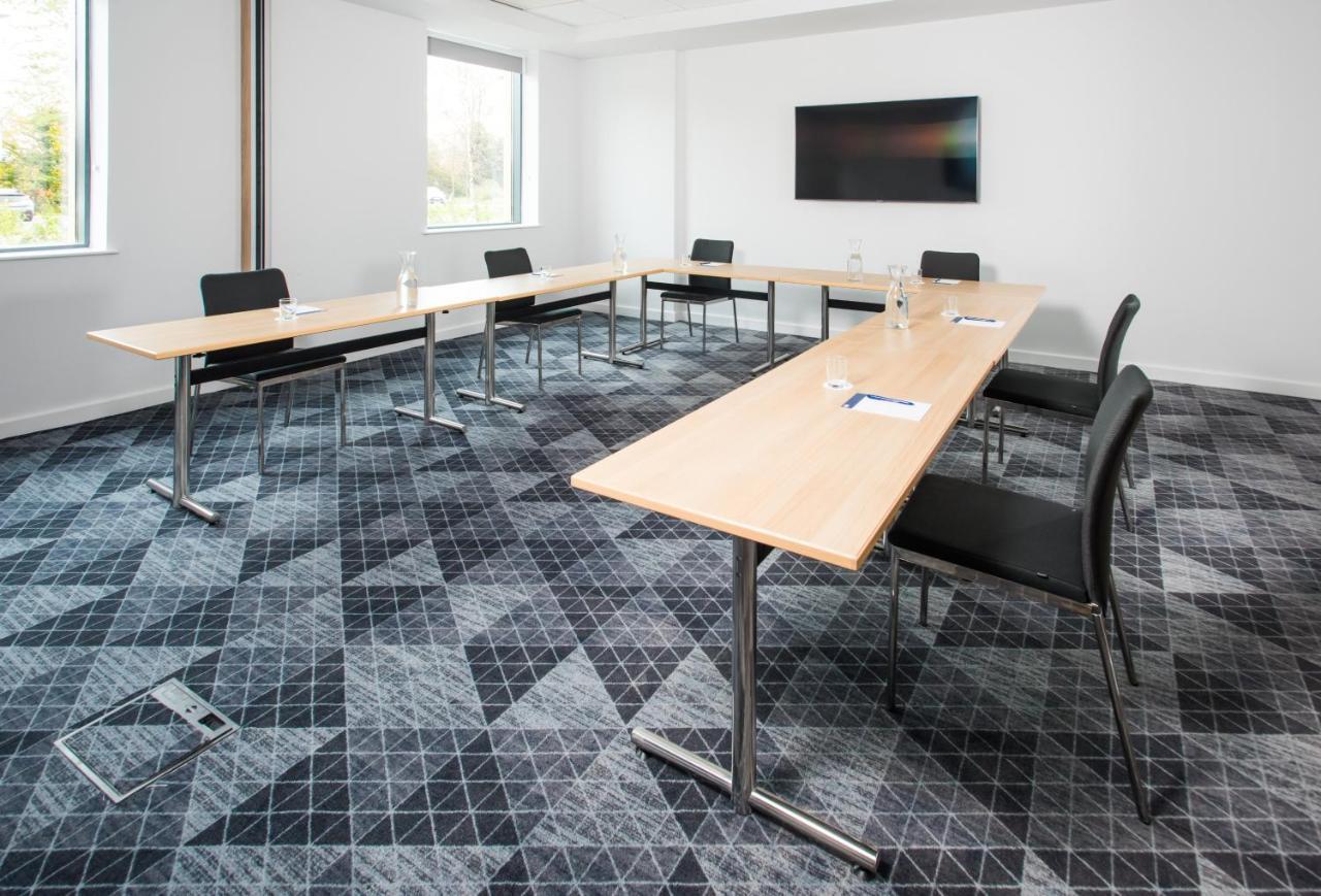 Holiday Inn Express - Bicester By Ihg Luaran gambar