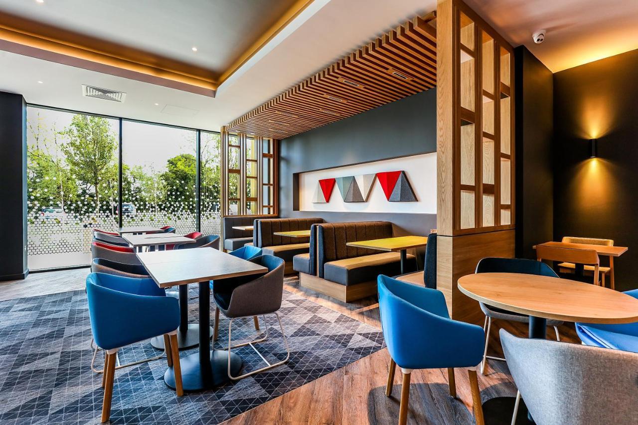 Holiday Inn Express - Bicester By Ihg Luaran gambar