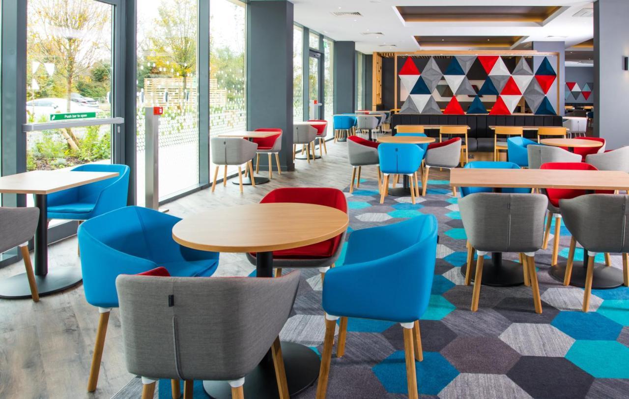 Holiday Inn Express - Bicester By Ihg Luaran gambar